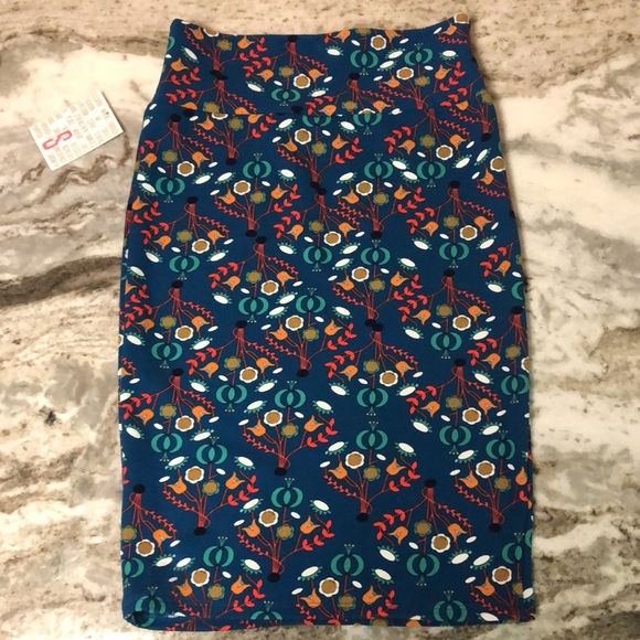 NWT Small Lularoe floral Cassie pencil skirt - Picture 2 of 8